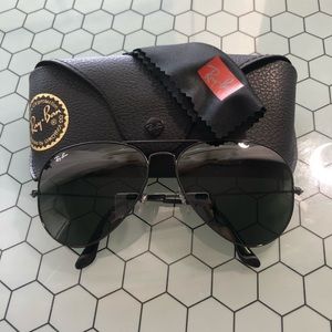 Black OVERSIZED rayban aviators